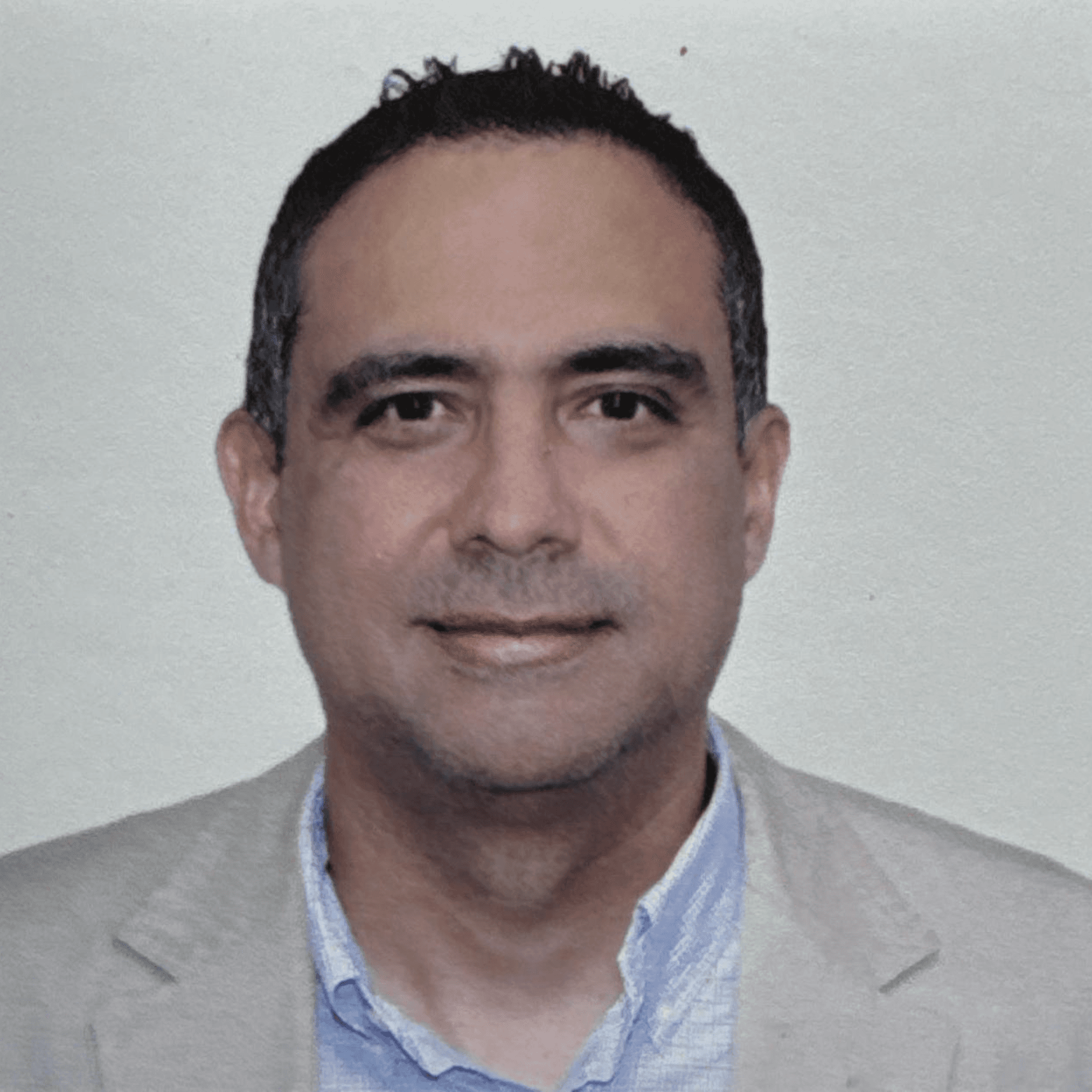 Johann Brewer Morales, DIRECTOR FINANCIERO