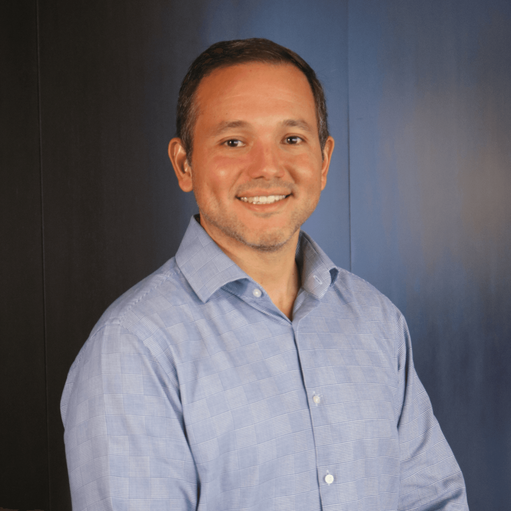 Alfonso Saldaña, GERENTE DE MARKETING